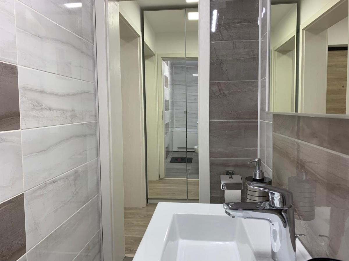 Mery Apartment Galaţi エクステリア 写真