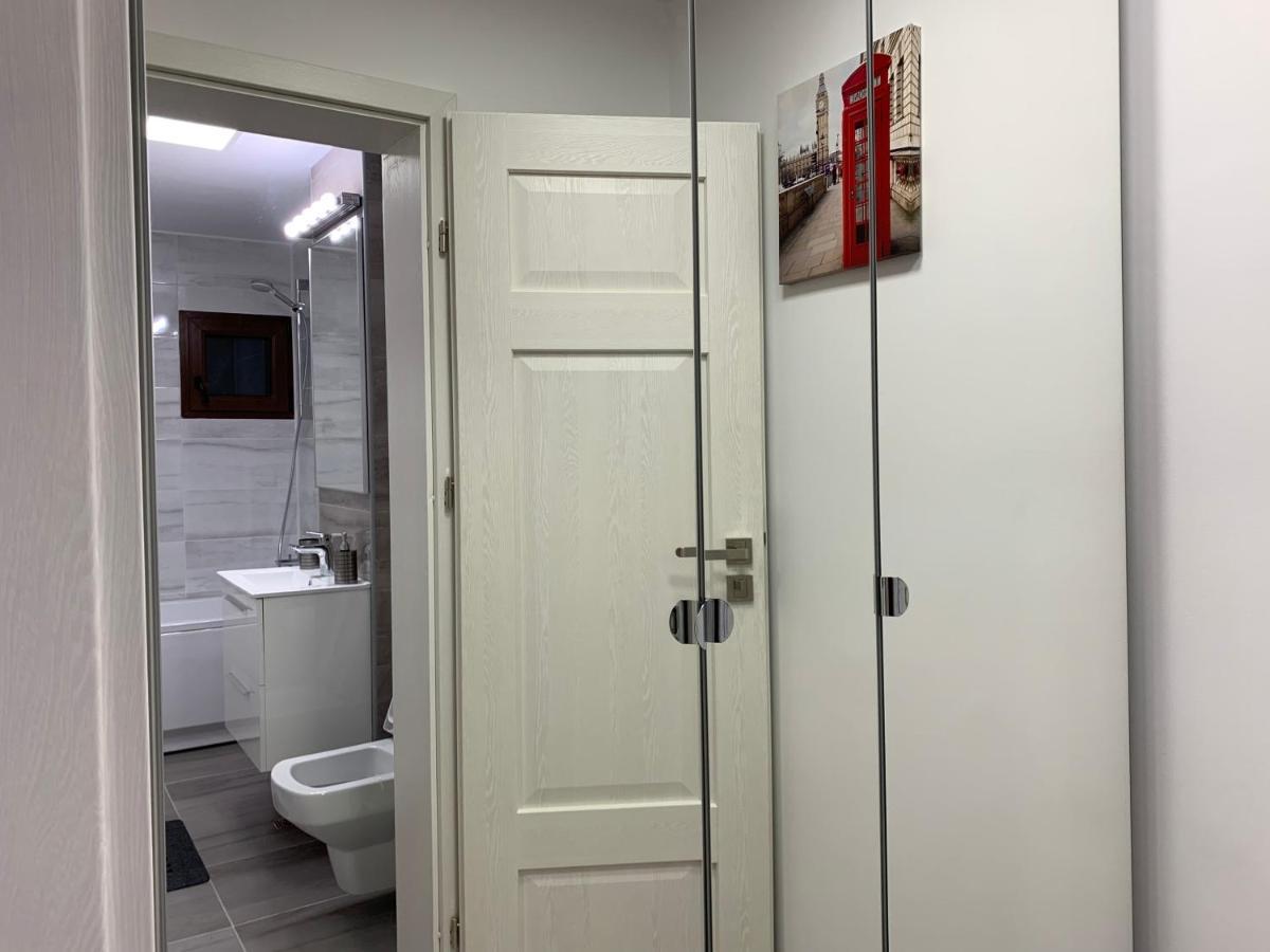 Mery Apartment Galaţi エクステリア 写真